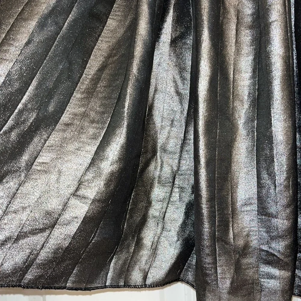 Girls TCP‎ size 10/12 Metallic Silver Pleated Mini Skirt Party